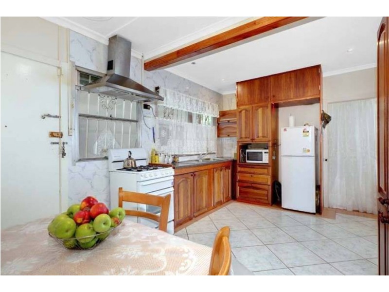 5 Antwerp Street, Dallas VIC 3047