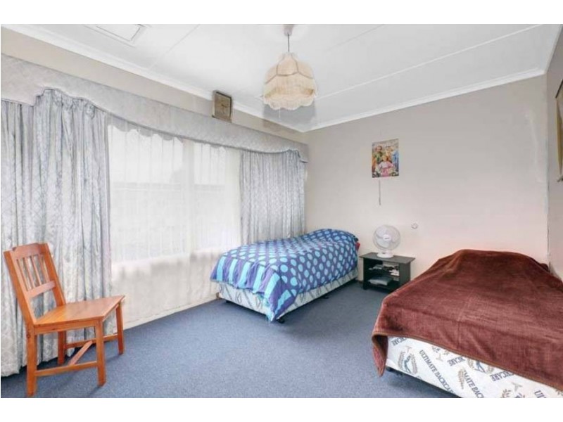 5 Antwerp Street, Dallas VIC 3047