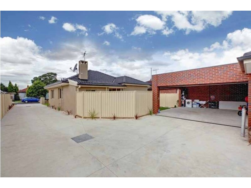 1/75 Isla Avenue, Glenroy VIC 3046