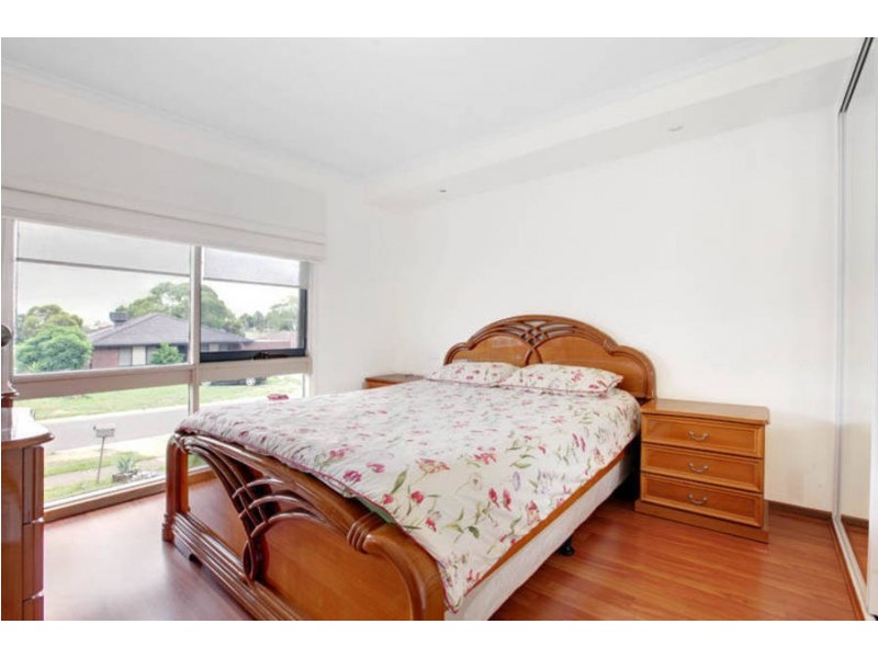 5 Clematis Court, Meadow Heights VIC 3048