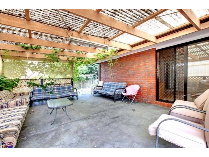 11 Kanooka Grove, Meadow Heights VIC 3048