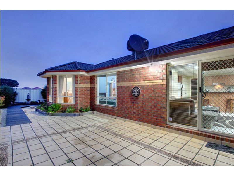 36 Marne Drive, Roxburgh Park VIC 3064