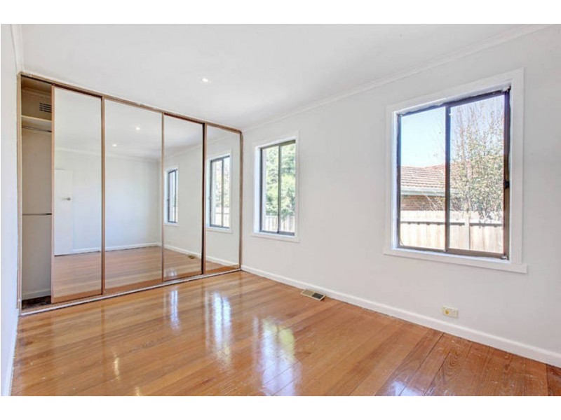 1/3 Biltris Court, Jacana VIC 3047