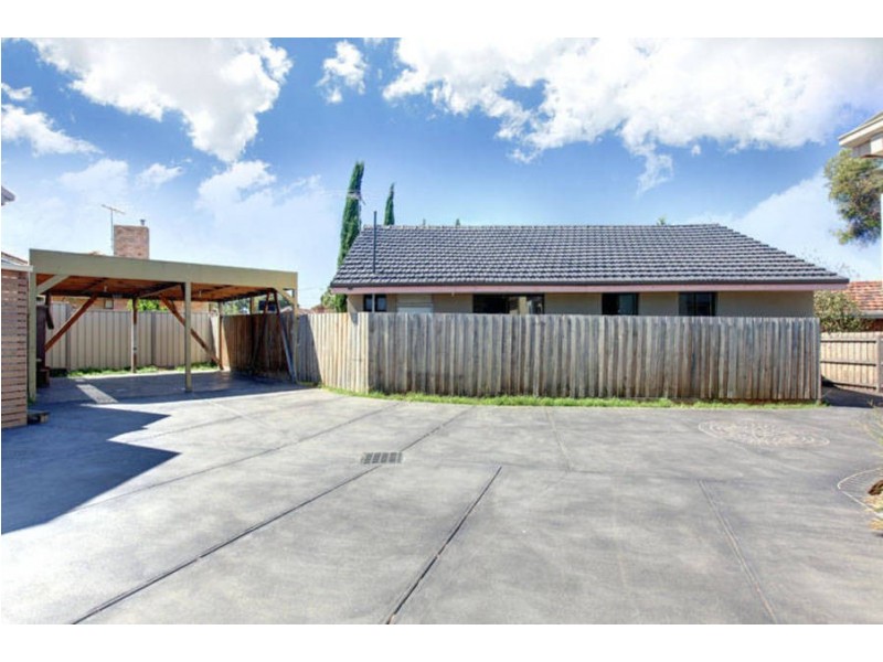 1/3 Biltris Court, Jacana VIC 3047