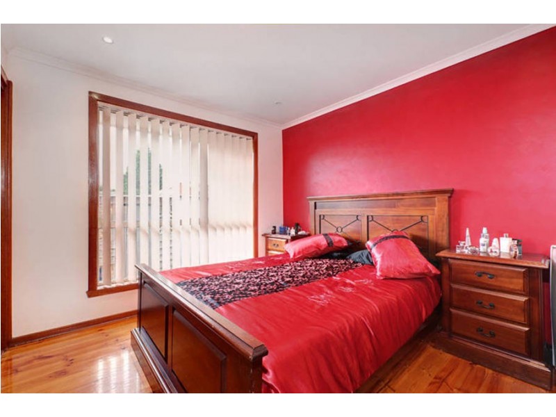 2/16 Brodie Court, Meadow Heights VIC 3048