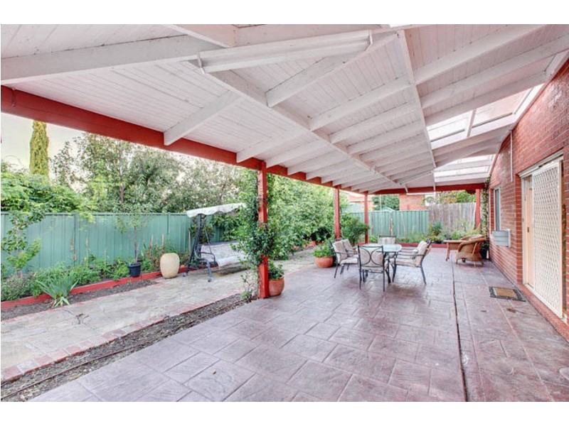 16 Plumpton Avenue, Glenroy VIC 3046