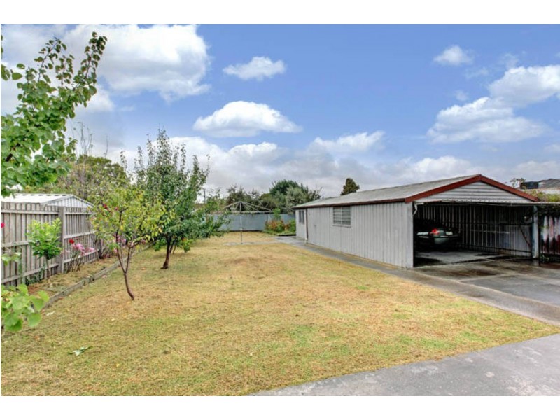 30 Cosmos Street, Glenroy VIC 3046