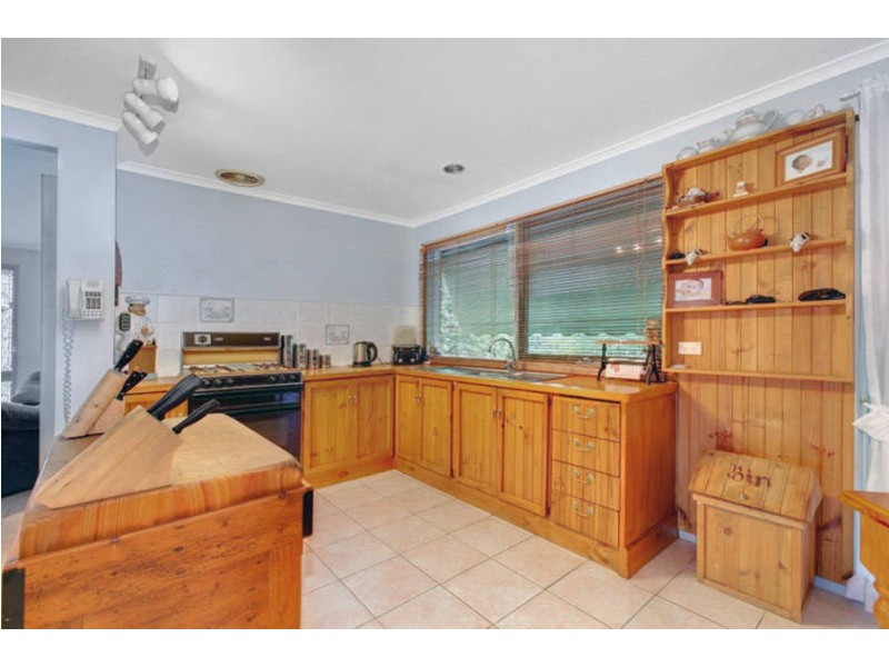 3 Ellam Court, Meadow Heights VIC 3048