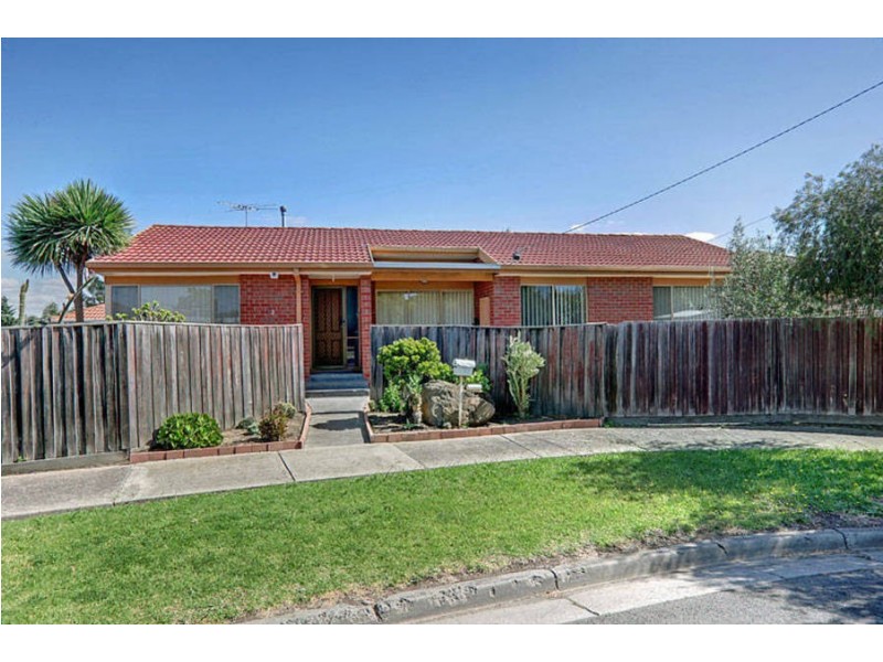 2 Kim Close, Meadow Heights VIC 3048
