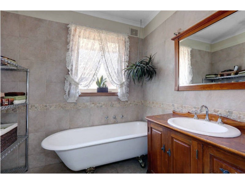 304 Camp Road, Broadmeadows VIC 3047