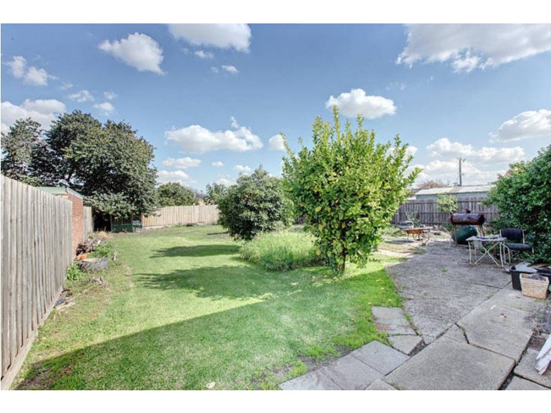 27 Cuthbert Street, Broadmeadows VIC 3047