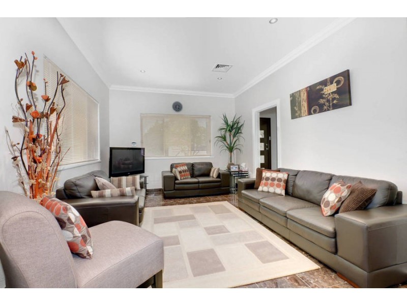 1/75 Isla Avenue, Glenroy VIC 3046