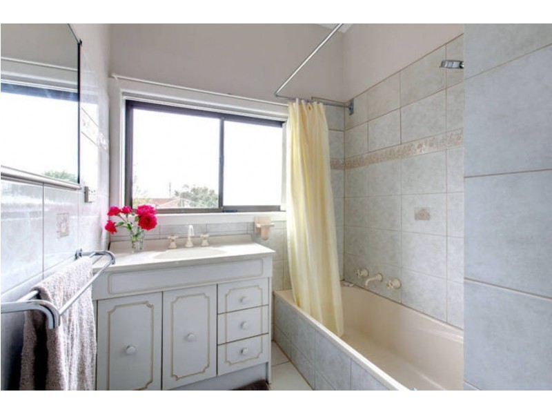 30 Cosmos Street, Glenroy VIC 3046