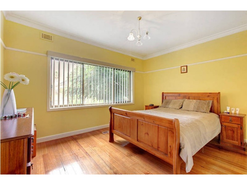 30 Cosmos Street, Glenroy VIC 3046