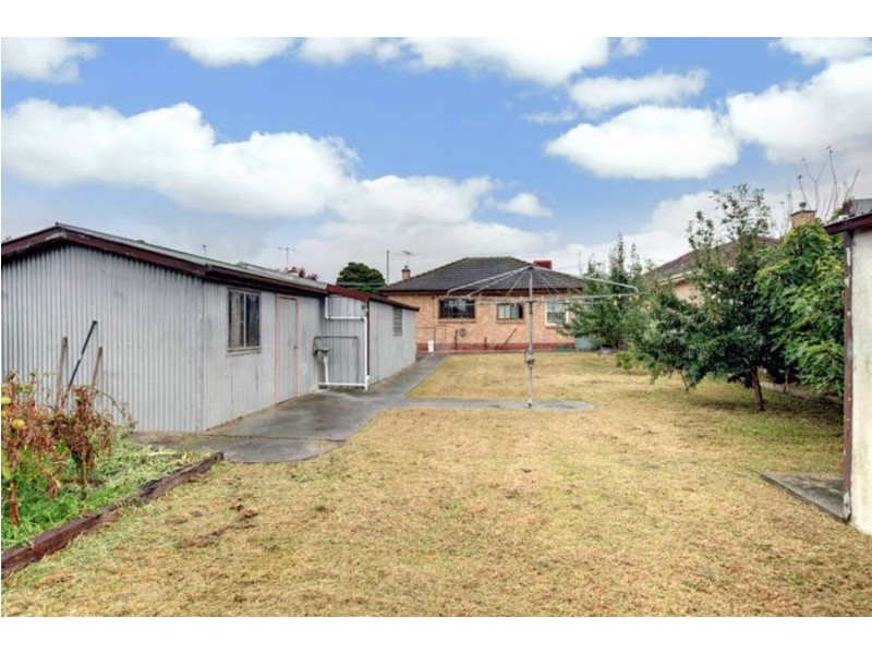 30 Cosmos Street, Glenroy VIC 3046