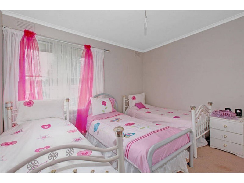 11 Smeaton Avenue, Dallas VIC 3047