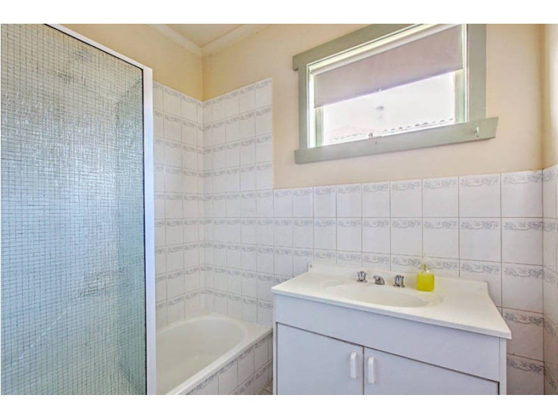 1/10 Sherwood Street, Hadfield VIC 3046