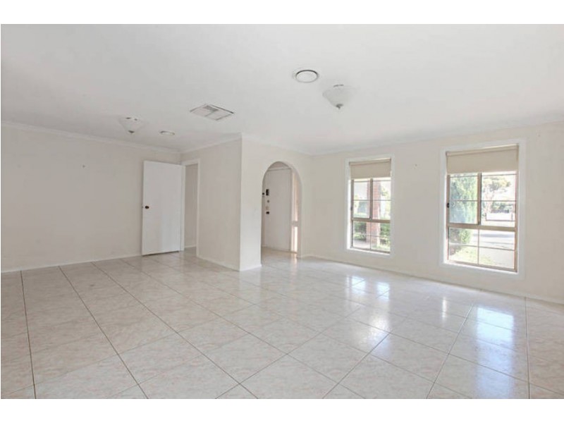 1/20 KNIGHT COURT, Meadow Heights VIC 3048