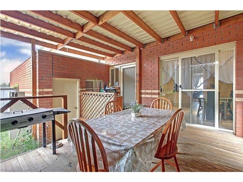 2/83 Station Street, Glenroy VIC 3046