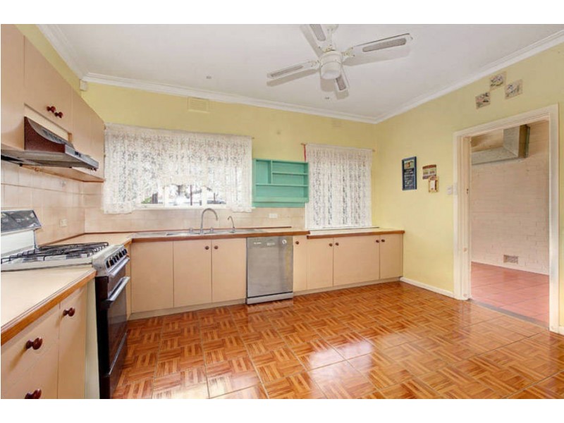 5 Hartington Street, Glenroy VIC 3046