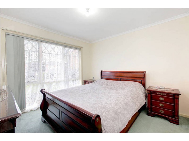 9 Spence Avenue, Roxburgh Park VIC 3064