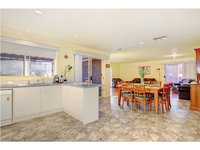 11 Gowanbrae Drive, Gowanbrae VIC 3043