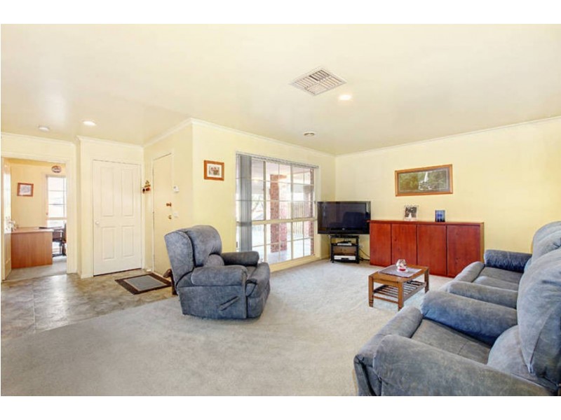 11 Gowanbrae Drive, Gowanbrae VIC 3043