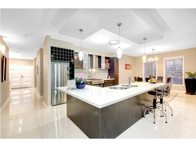 23 Coronet Avenue, Roxburgh Park VIC 3064