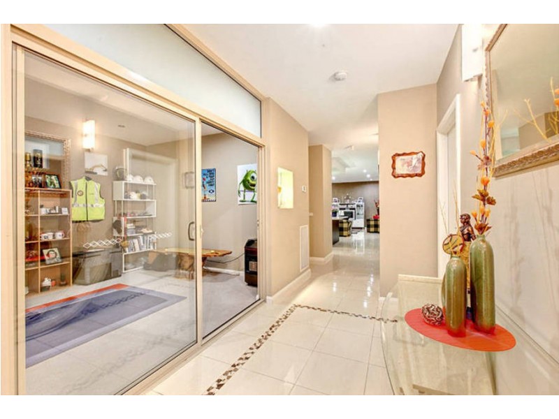 23 Coronet Avenue, Roxburgh Park VIC 3064