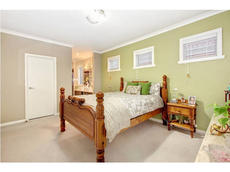 23 Coronet Avenue, Roxburgh Park VIC 3064