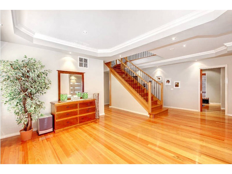 4 Bickerton Way, Roxburgh Park VIC 3064