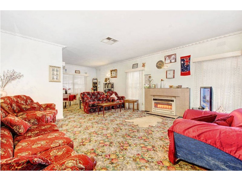 111 Glenroy Road, Glenroy VIC 3046