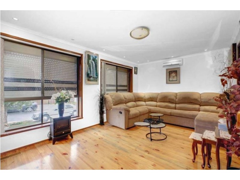 1/20 Ashleigh Crescent, Meadow Heights VIC 3048