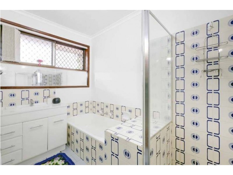 1/20 Ashleigh Crescent, Meadow Heights VIC 3048