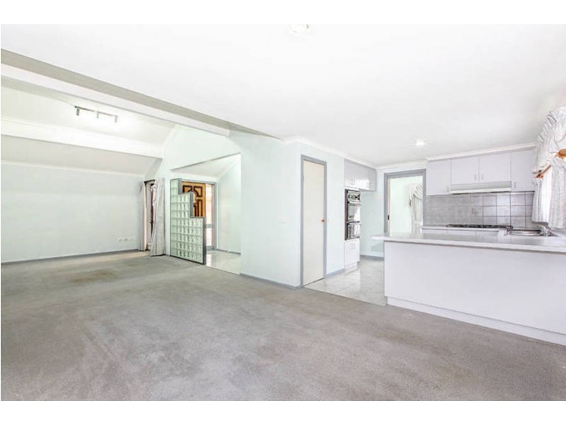 6 Yarto Court, Meadow Heights VIC 3048