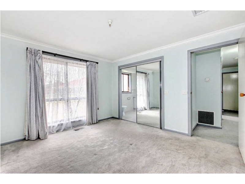 6 Yarto Court, Meadow Heights VIC 3048