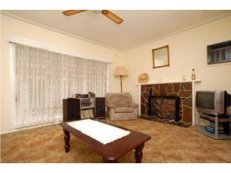 3 Bates Court, Jacana VIC 3047