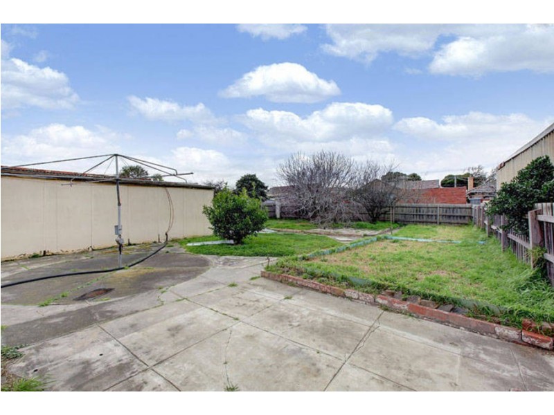 36 Bamburgh Street, Jacana VIC 3047