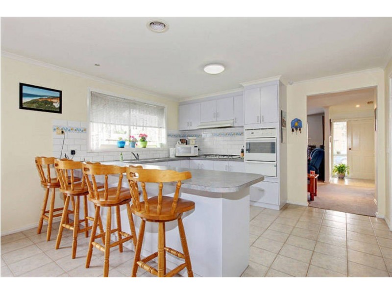 12 Thurmand Court, Roxburgh Park VIC 3064