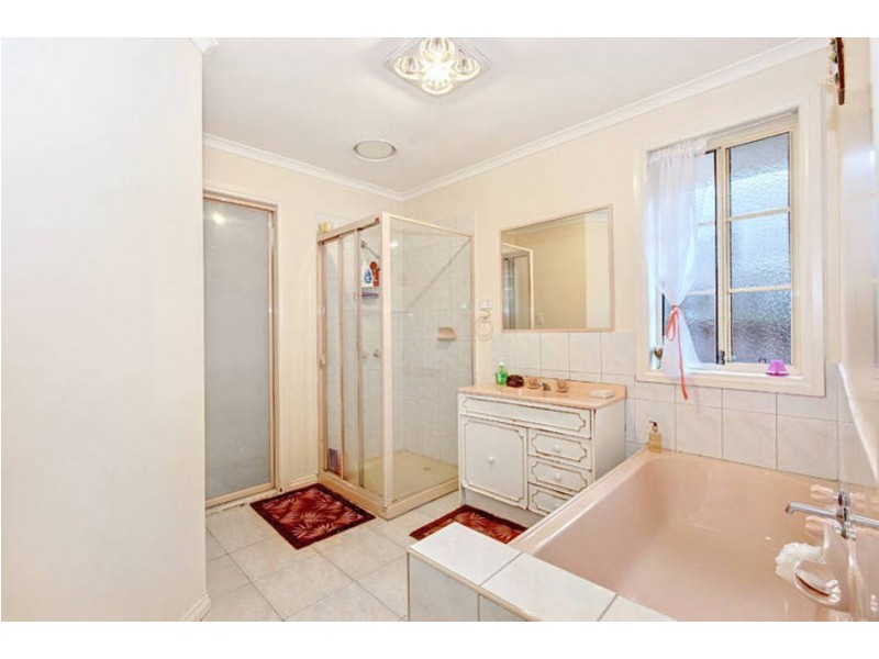 7d Rokewood Crescent, Meadow Heights VIC 3048
