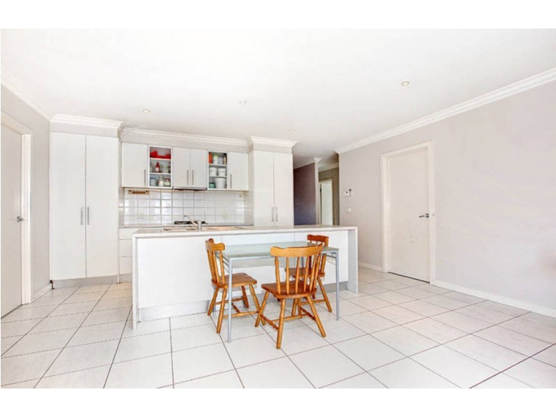 1/10 Lorica Avenue, Broadmeadows VIC 3047
