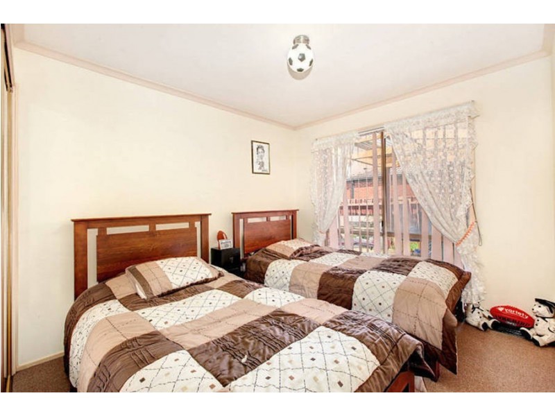 2 Marsden Walk, Roxburgh Park VIC 3064