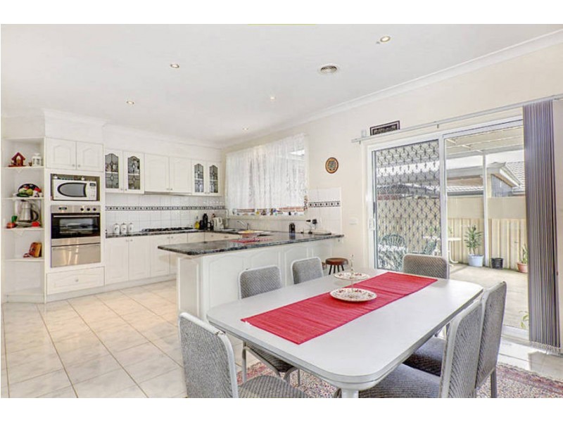 3 Alberton Way, Roxburgh Park VIC 3064