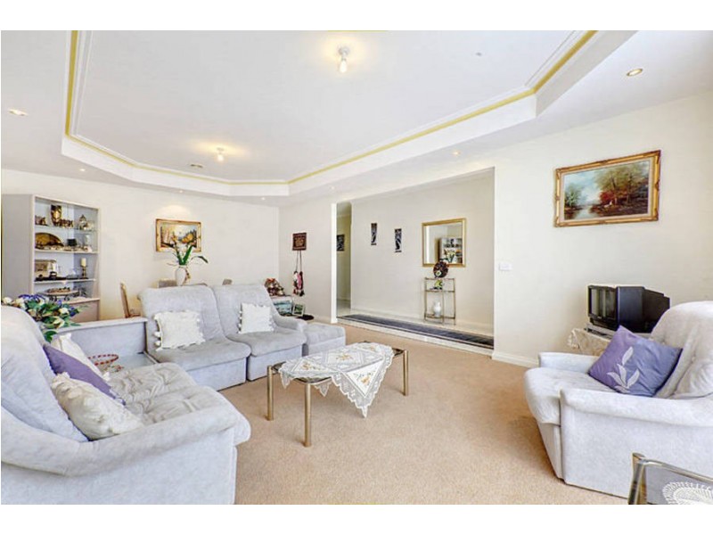 3 Alberton Way, Roxburgh Park VIC 3064