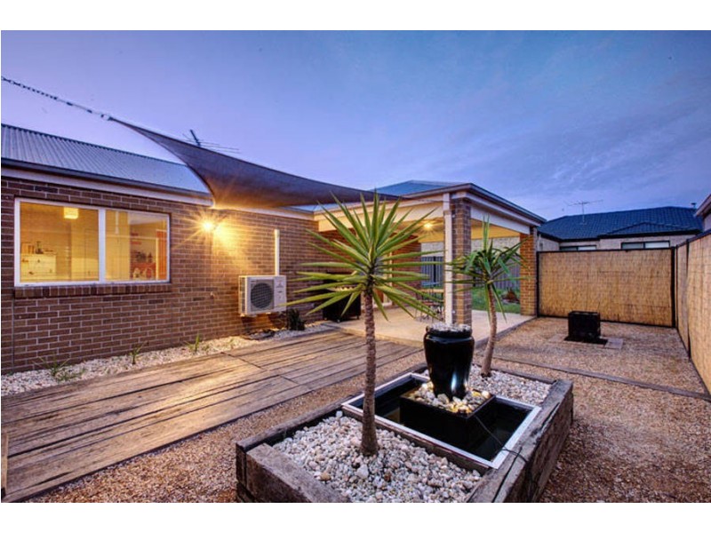 1 Iluka Court, Greenvale VIC 3059