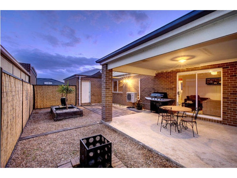 1 Iluka Court, Greenvale VIC 3059