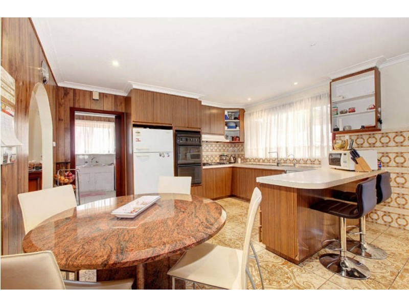 13 Regent Street, Hadfield VIC 3046