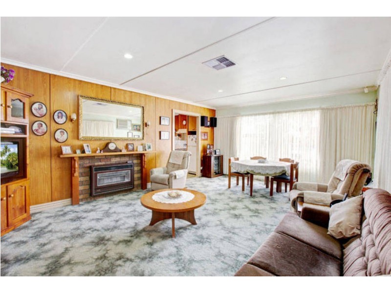 4 Morwell Crescent, Dallas VIC 3047