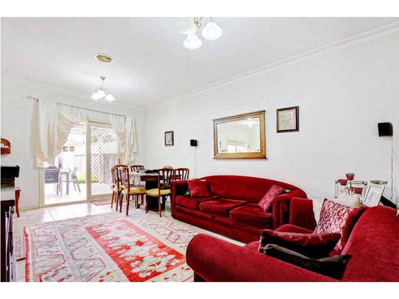 13 Klein Crescent, Roxburgh Park VIC 3064