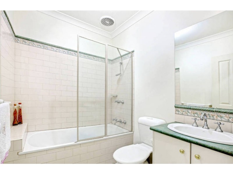 13 Klein Crescent, Roxburgh Park VIC 3064